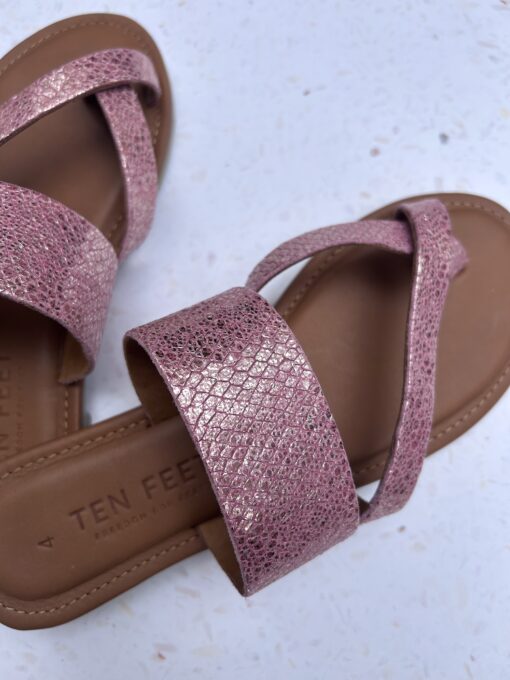 TOE CROSSOVER STRAP SANDAL - SALE - Image 4